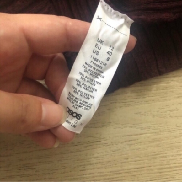 MASSIVE $10 SALE Women's Ribbed Turtleneck Sweater - Burgundy - Picture 2 of 6